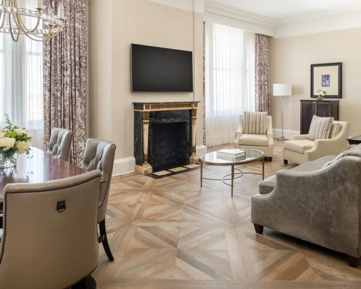 Parlor In A Presidential Suite At The Roosevelt New Orleans
